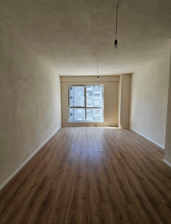 🏡 Appartamento 3+1+2 + Deposito in Vendita – Comune di Parigi  