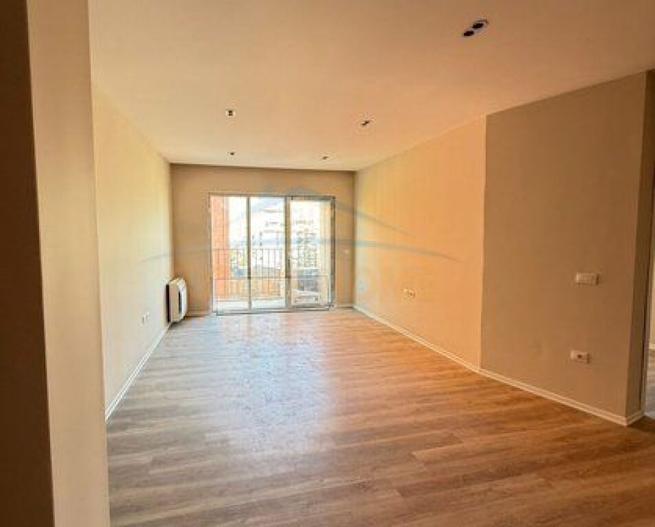 Shitet,Apartament,2+1+2,Pazari i Ri,Tirane