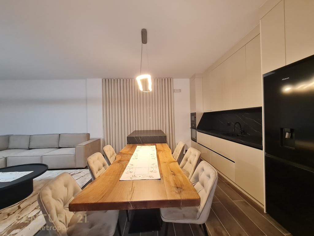 Ofrohet për qira apartament 2+1+2 në rezidencën “Sofia Hill”, pranë TEG.