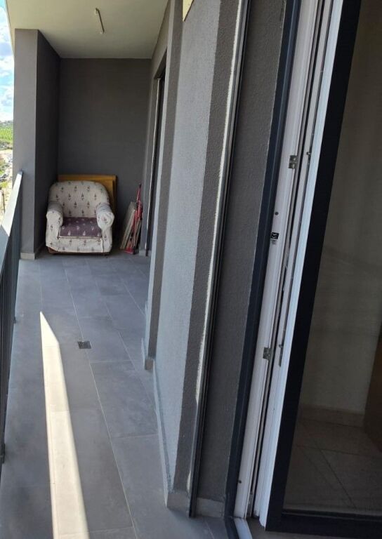 Apartament 2+1 + Ballkon me qira – Zona e Astirit !