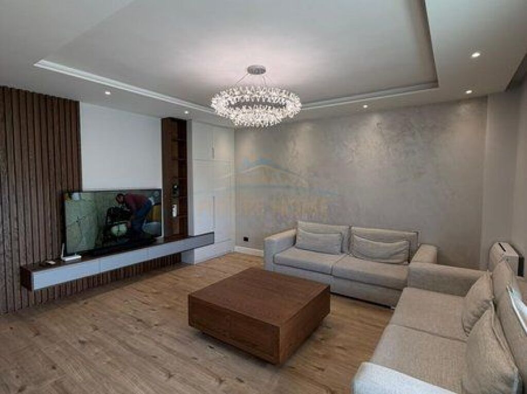 In vendita, Appartamento 3+1+2+2 Posti Auto, Sofia Hill Residence, TEG, Tirana.