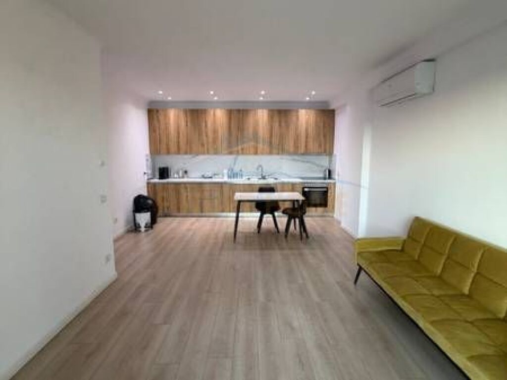 Vendesi Appartamento 2+1+Posto Auto, Residenza Future Home, Unaza e Re