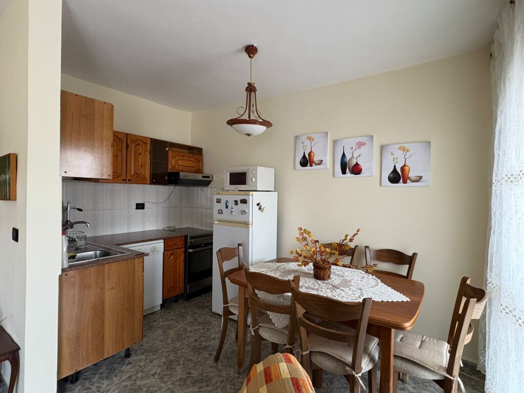 Apartment 2+1 for rent, Xhamia e Tabakeve Rr Elbasanit