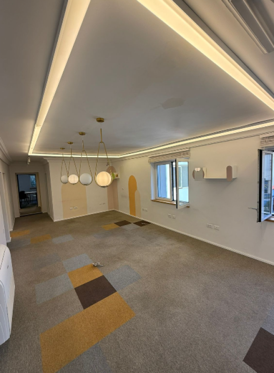 Ufficio in Affitto – Zogu i Zi