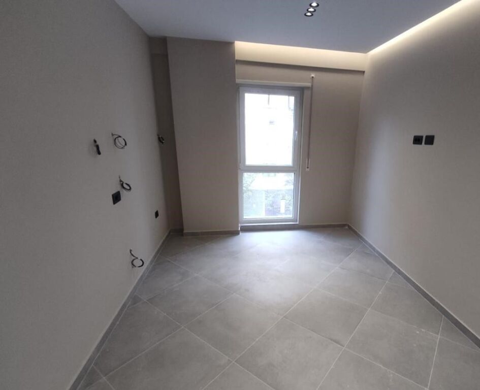 Apartament 2+1+2 me qira – 5 Maji, tek Concord !
