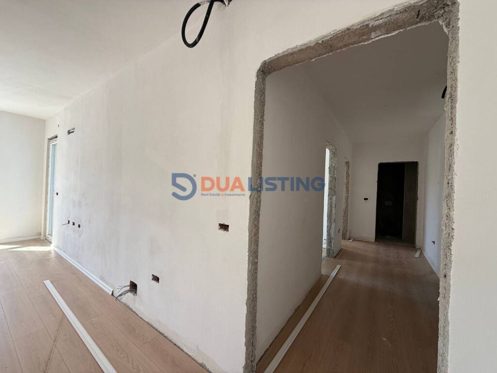 Apartament 2+1 për shitje – Paskuqan, Ringside Residence
