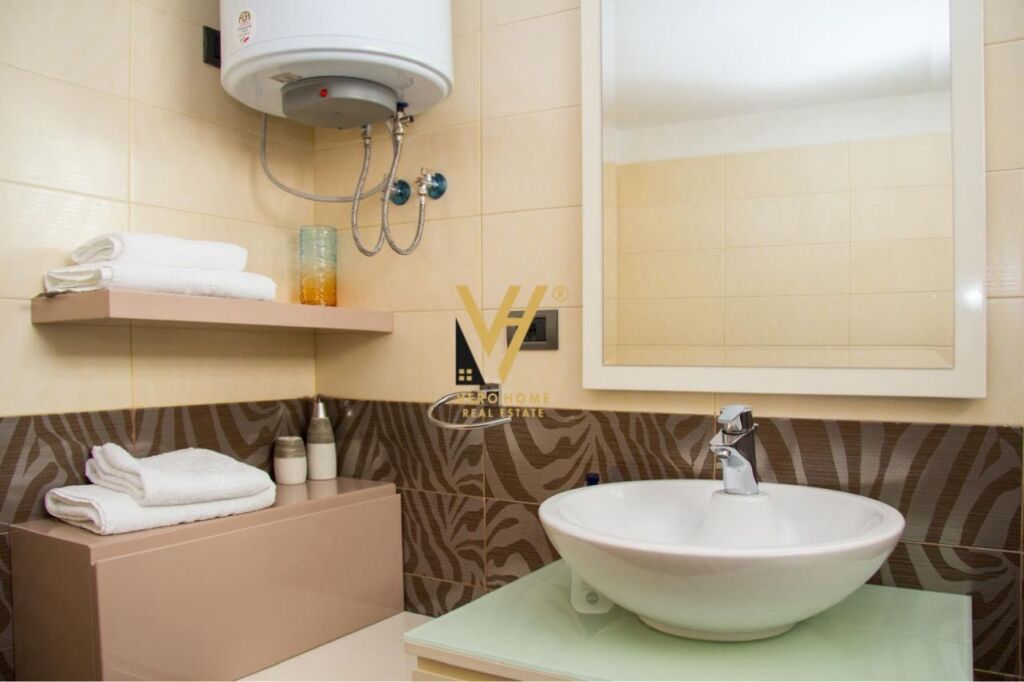 VENDESI DUPLEX 3+1+2 A KODRA E DIELLIT 245.000 EURO