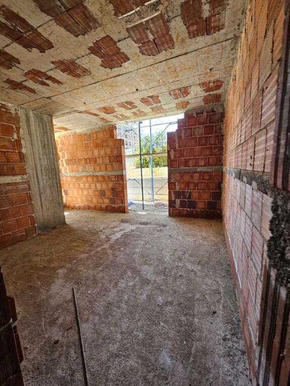 🏡 Shitet Apartament 2+1+2 – Ringside Residence, Paskuqan