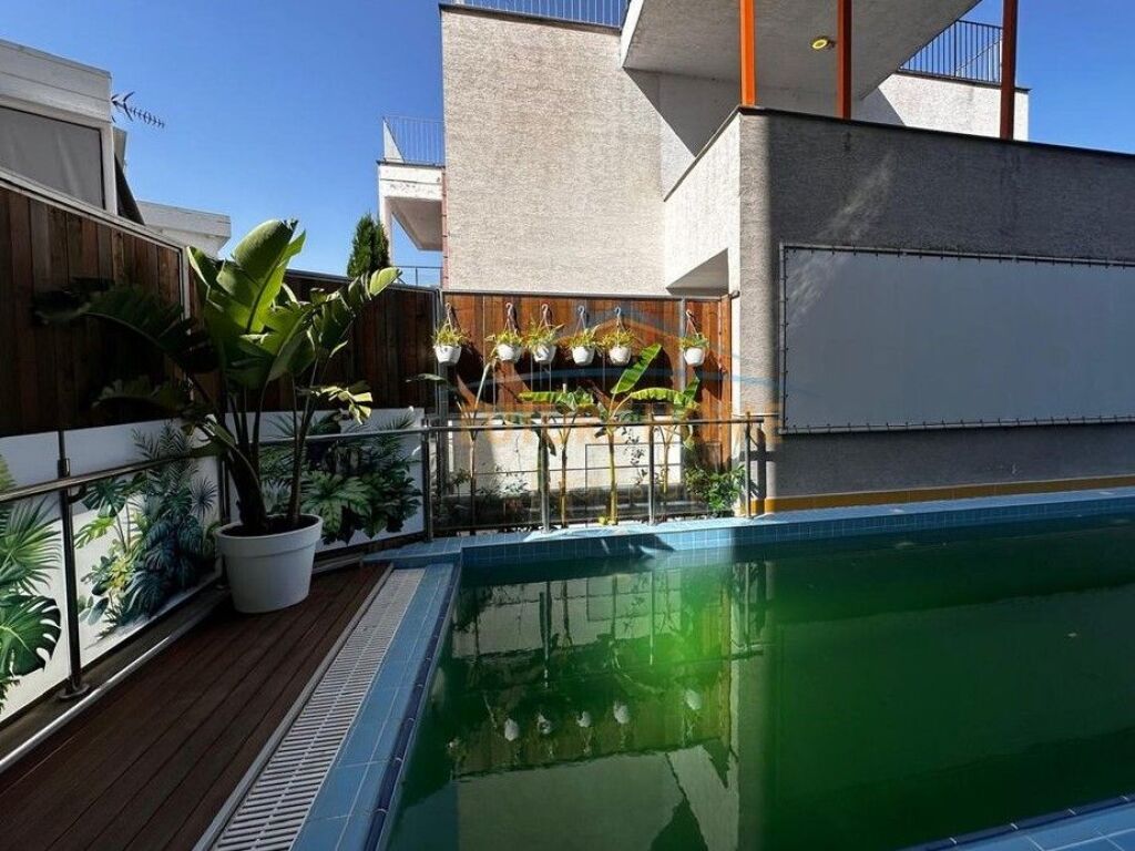 Appartamento di Lusso in Vendita 4+1+2+Veranda+Piscina+Posto Auto, Giardino Botanico, Tirana