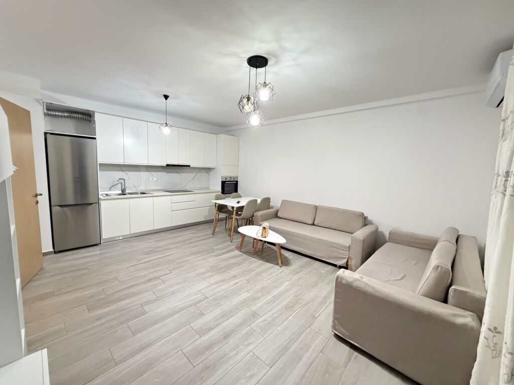 Apartment me qera 3+1+2 Tek 5 Maji
