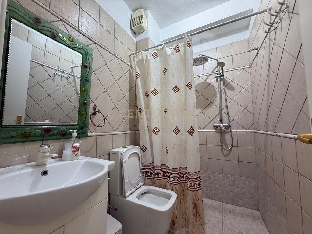 Apartment for Rent 2+1+2 Barricade Street