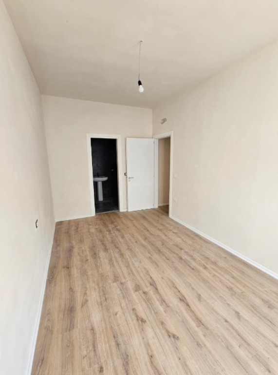 🏡 Appartamento 3+1+2 + Deposito in Vendita – Comune di Parigi  