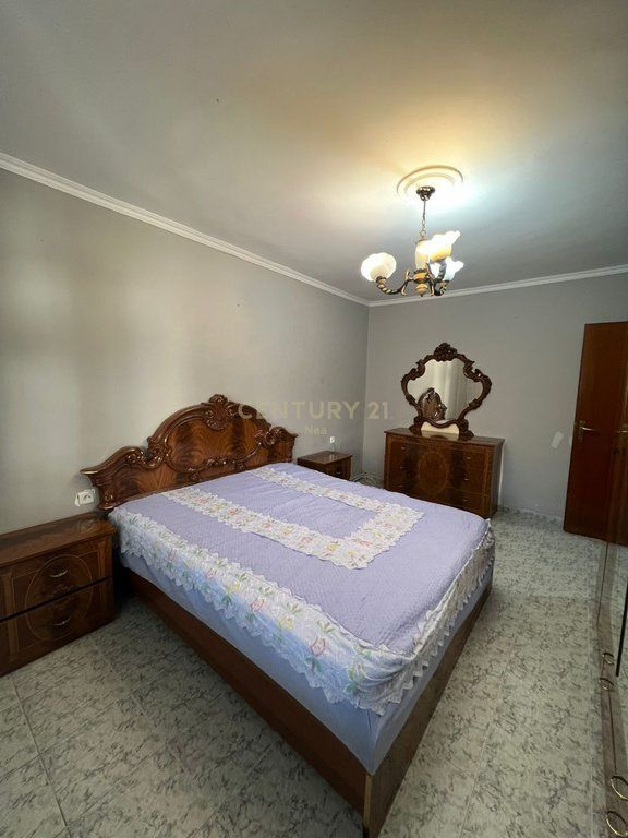 Apartament 2+1 me qira tek 21 Dhjetori! 500 € /Muaj