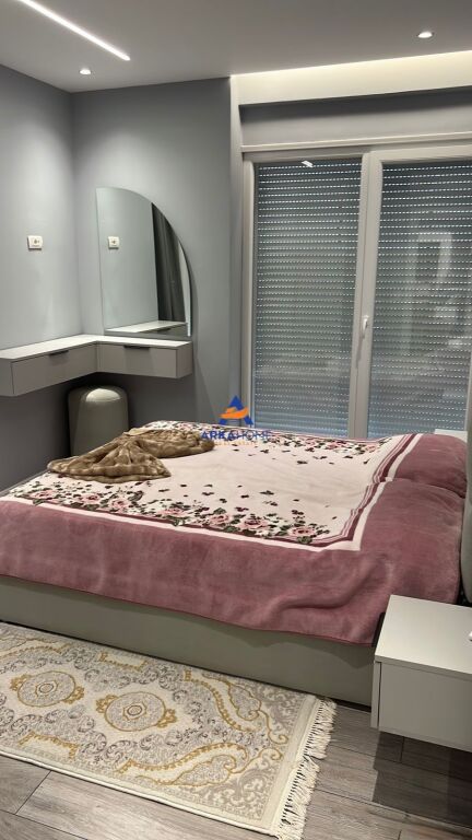 AFFITTASI APPARTAMENTO 2+1+POSTO AUTO "A XHAMLLIK" 75000 LEK