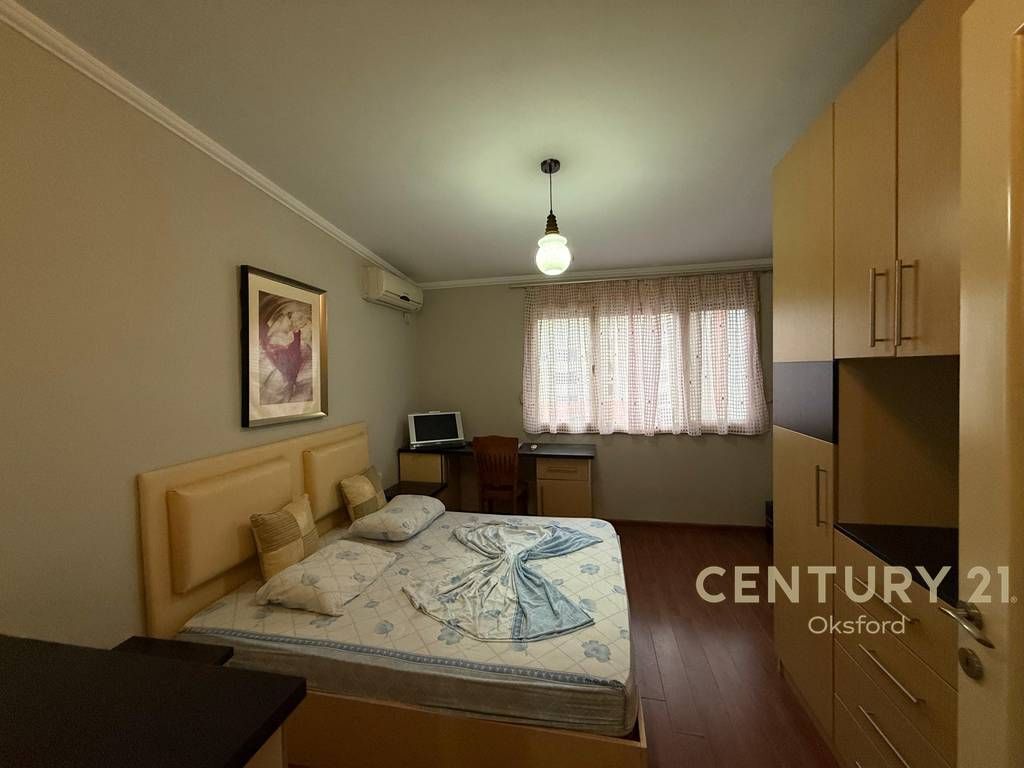 Vendiamo appartamento 2+1 a Pelikani sulla spiaggia, Durres!