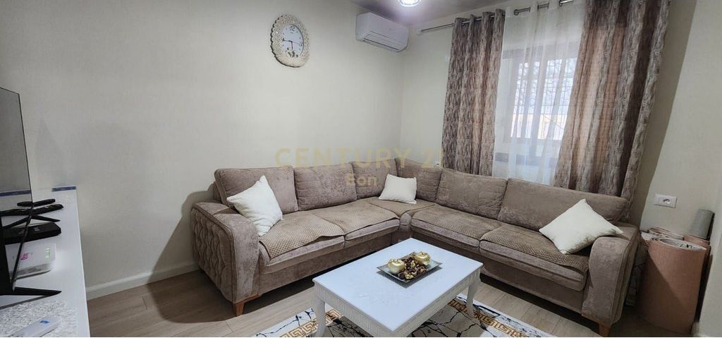 AFFITTASI APPARTAMENTO 1+1 ALL'INGRESSO DI DURRËS !
