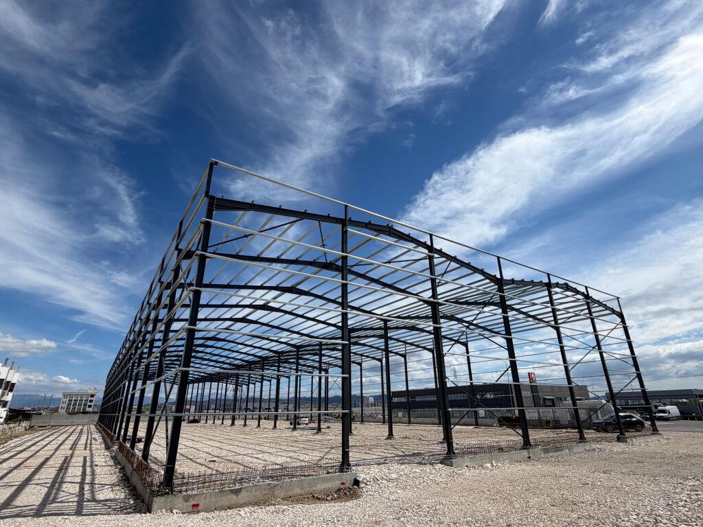 WAREHOUSE FOR RENT NEAR THE METER ON THE HIGHWAY, DURRES