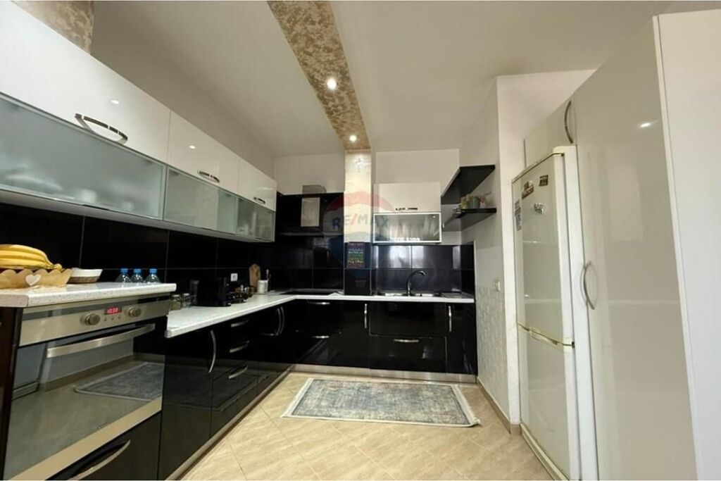 For Sale Duplex Location: Mahmut Allushi Street, Fresk
