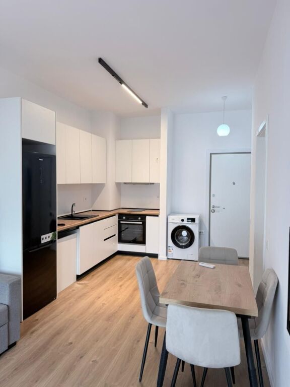 Super Apartament me qira – Ali Demi !