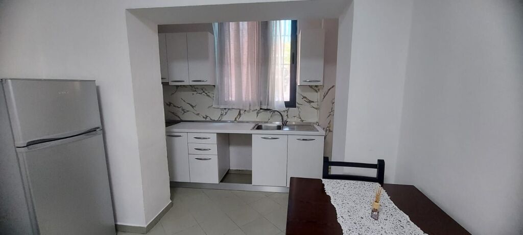 Jepet me qera apartament 2+1 Myslym Shyri 55.000 Leke