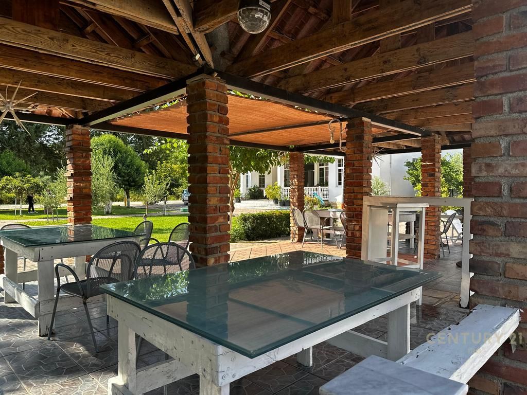 Hotel with pool for rent 5 minutes from TEG