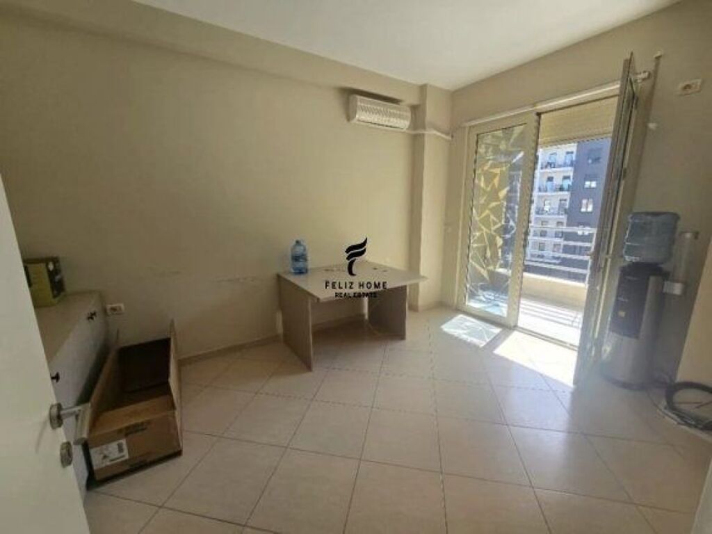 OFFICE FOR RENT 140 M2 KARL GEGA STREET 1,100 EURO FH-68723