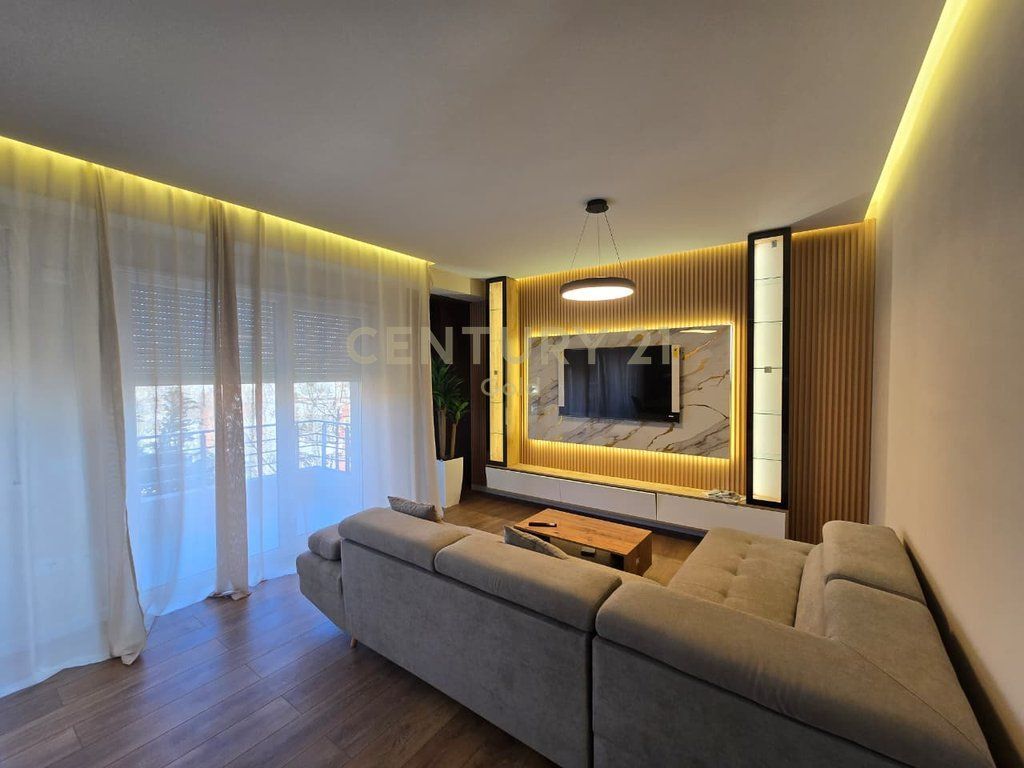 LUXURY APARTMENT 2+1+2+ PARKING SPACE FOR RENT NEAR THE BOTANICAL GARDEN! 1,200 € /Month