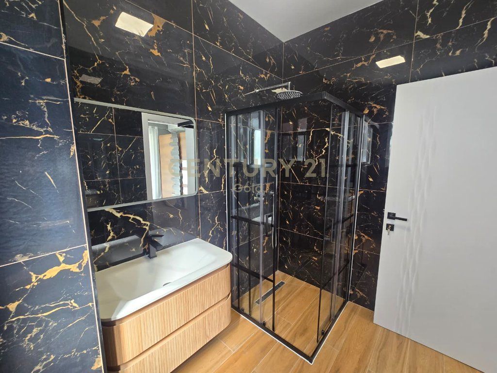 LUXURY APARTMENT 2+1+2+ PARKING SPACE FOR RENT NEAR THE BOTANICAL GARDEN! 1,200 € /Month