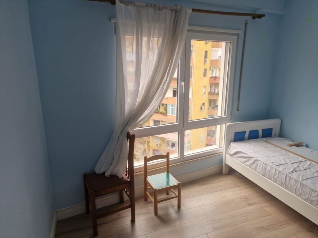 Apartment 2+1+2 for sale at Komuna e Parisit