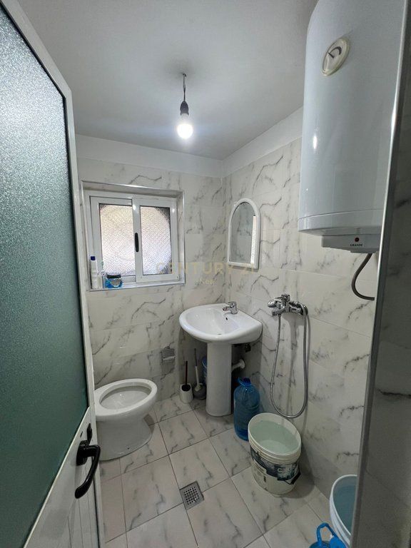 Apartament 2+1 me qira tek 21 Dhjetori! 500 € /Muaj