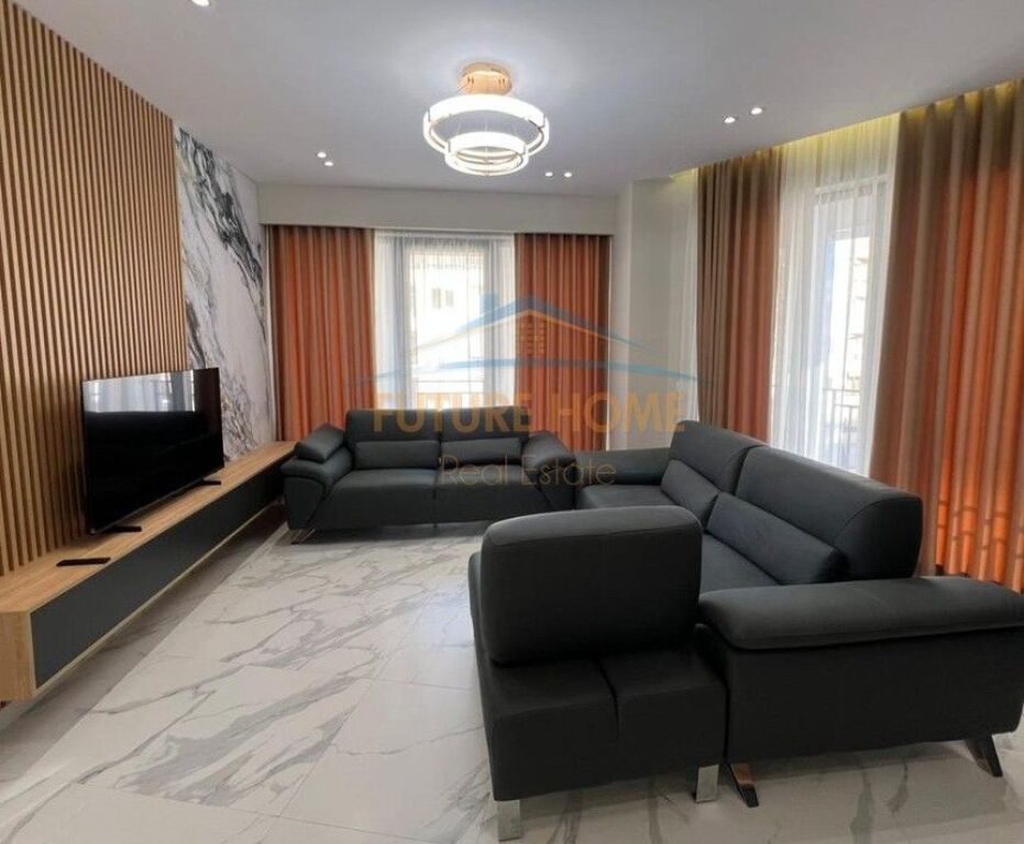 In vendita, Appartamento 2+1+Veranda, '' Urban Gate '' Residence, Nuovo Anello, Tirana