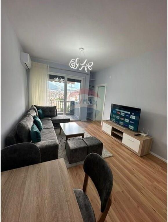 Apartament per qira 5 maji