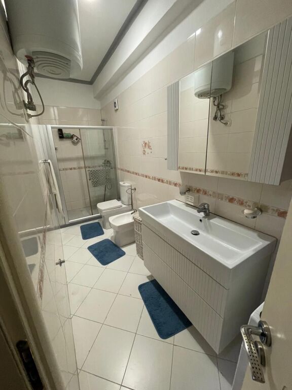 Qera apartament 2+1+2 , Unaza e re Vila l