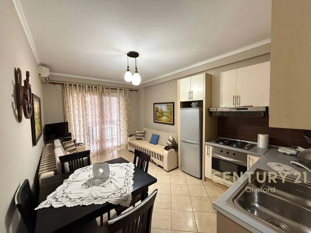 Vendiamo appartamento 2+1 a Pelikani sulla spiaggia, Durres!