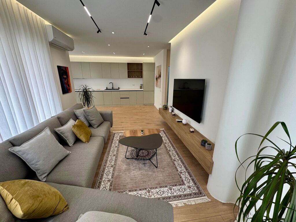 📣 AFFITTO SUPER Appartamento 2+1 Con 2 Bagni 📍 Zogu i Zi ✨