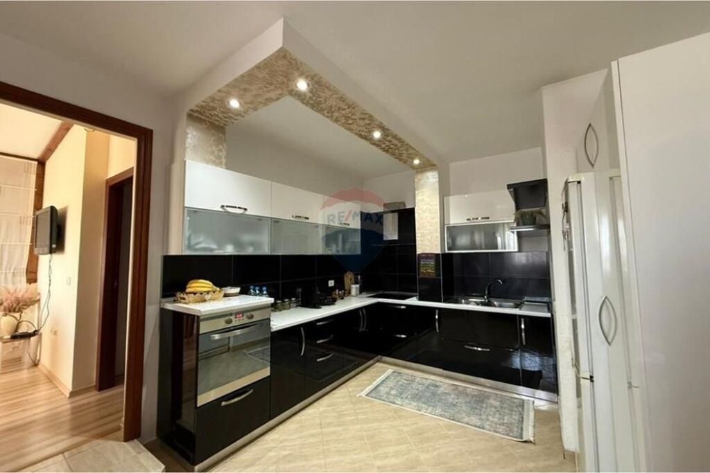For Sale Duplex Location: Mahmut Allushi Street, Fresk