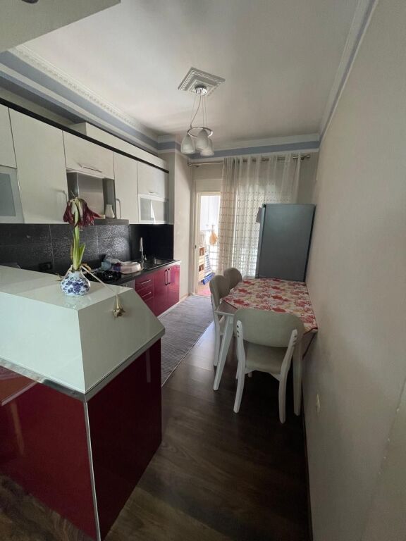 Qera apartament 2+1+2 , Unaza e re Vila l
