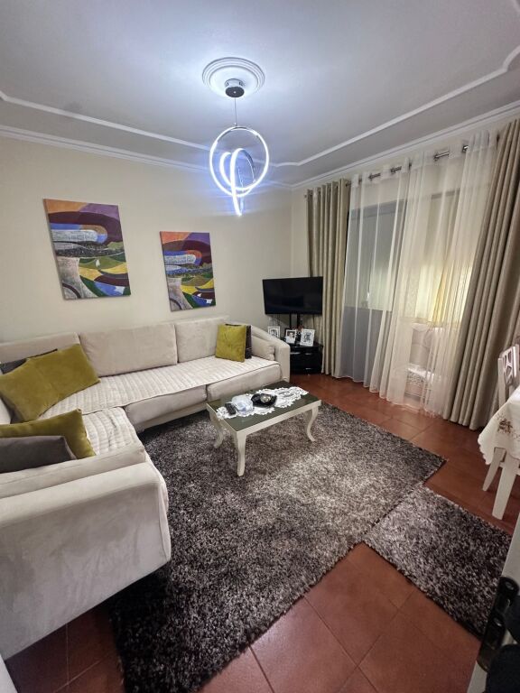 FOR RENT APARTMENT 1+1 – PORCELAN, XHURA MOSQUE