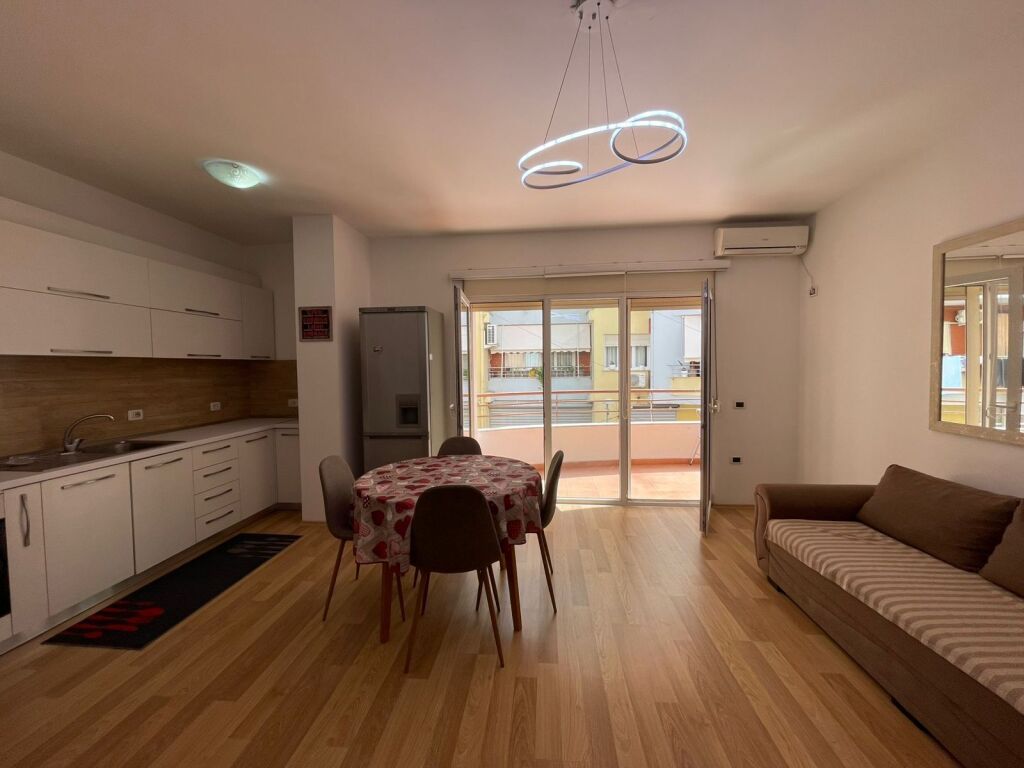 Apartament 1+1 me qira tek Bill Klinton