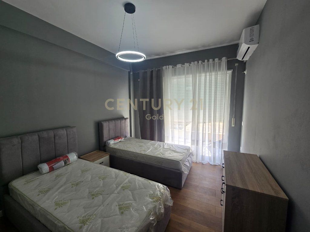 LUXURY APARTMENT 2+1+2+ PARKING SPACE FOR RENT NEAR THE BOTANICAL GARDEN! 1,200 € /Month