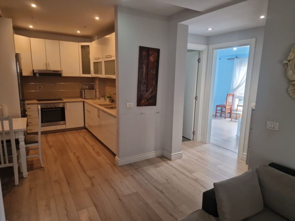 Apartment 2+1+2 for sale at Komuna e Parisit