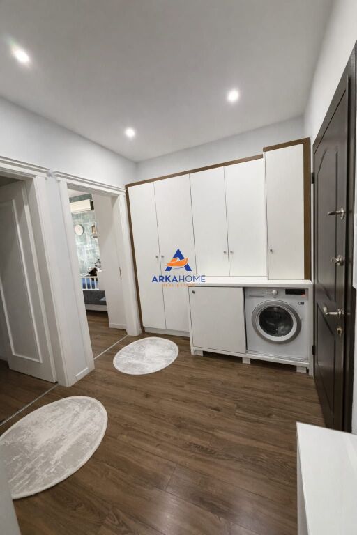 JEPET ME QERA APARTAMENT 2+1+BALLKON " FRESK " 70000 LEKË