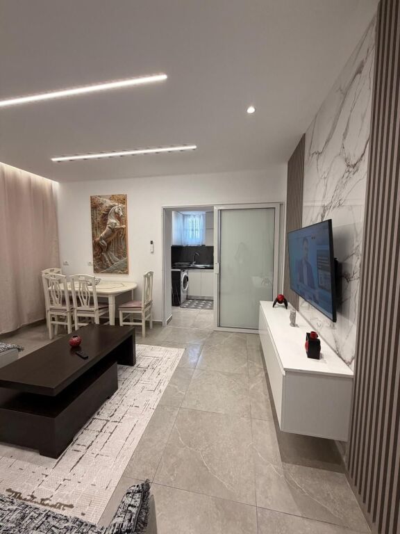 Apartament 1+1 me qira ne shtepi private