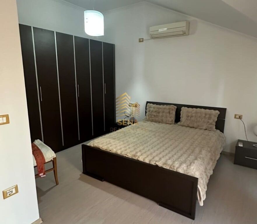 Rent, Apartment 3+1+blk+Parking Spot, Commune of Paris, 80,000 Lek/month