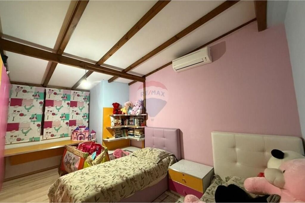 For Sale Duplex Location: Mahmut Allushi Street, Fresk
