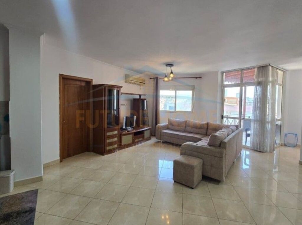 Rent, Apartment 2+1, Barricades Street