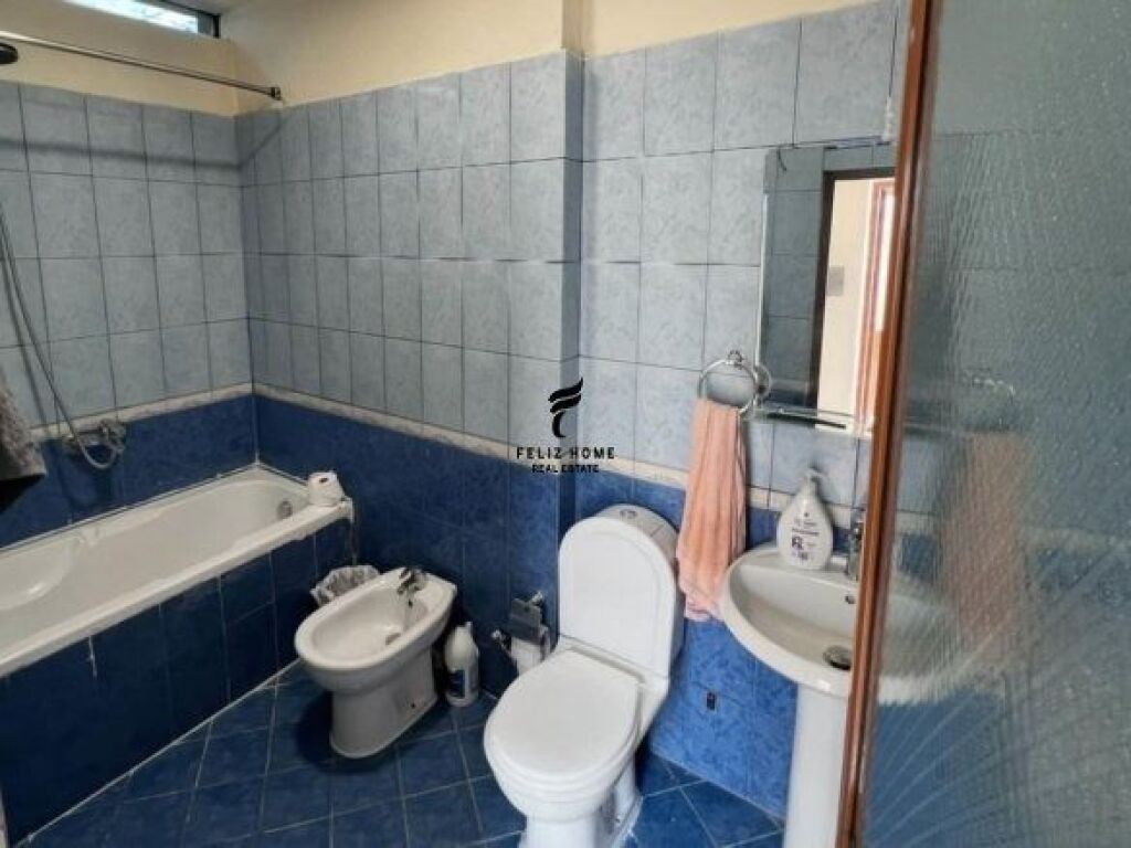 APARTAMENT ME QERA 2+1 RRUGA JORDAN MISJA 40.000 LEKE FH-68783