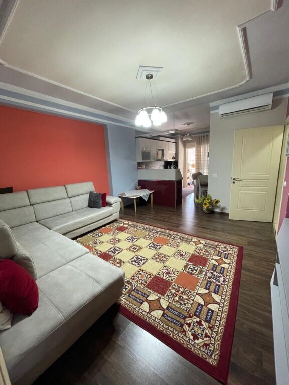 Qera apartament 2+1+2 , Unaza e re Vila l