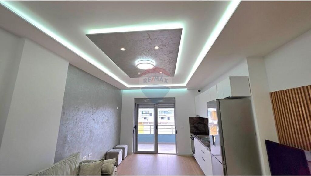 APPARTAMENTO 2+1+2 IN VENDITA – LUNGOMARE, VLORË