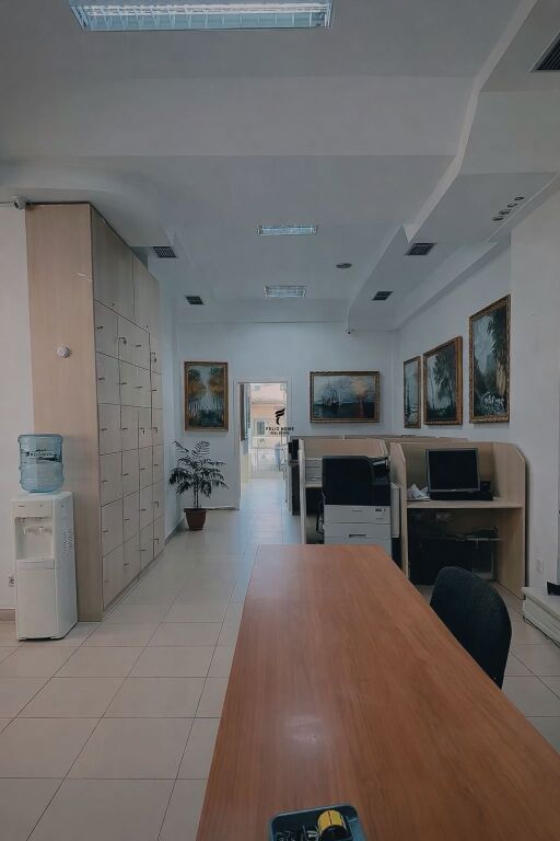 UFFICIO IN AFFITTO 216.5 M2 VIA ELBASAN 3.000 EURO FH-68777